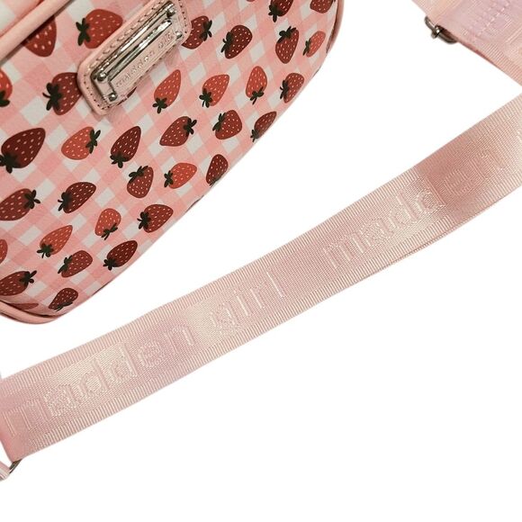 Madden Girl Camera Crossbody Pink White Red Strawberry Print Coin Purse NWT - Picture 9 of 10